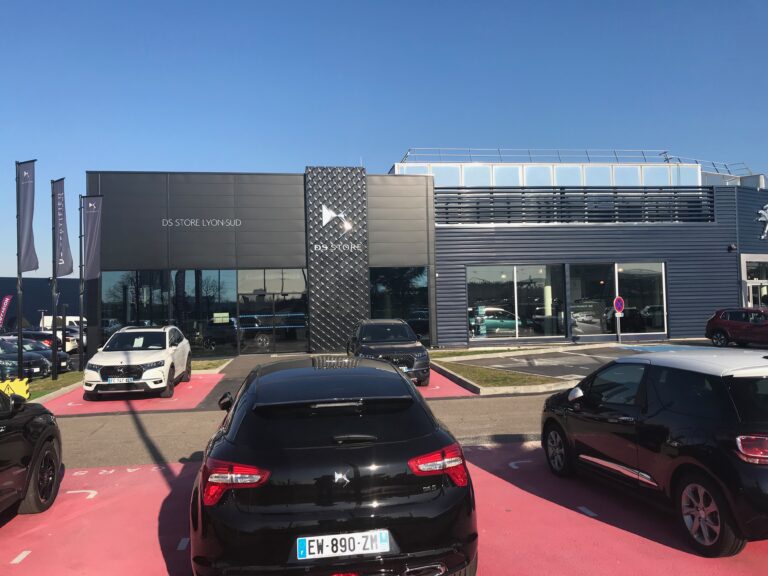 Realizacja przestrzeni Showroom DS STORE